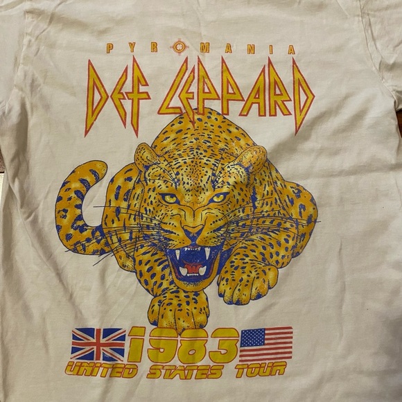 Def Leppard Pyromania Tour T-Shirt size small 100% cotton - Picture 6 of 6